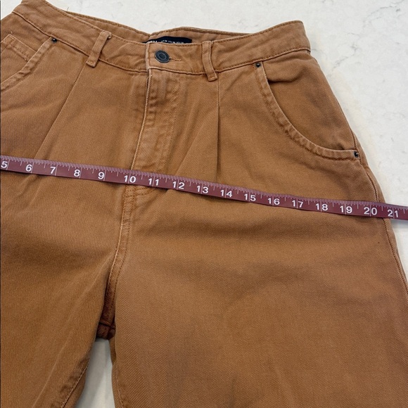 Zara Women’s Brown Cognac High-Waisted Balloon Barrel Jeans size 6 - Picture 6 of 7
